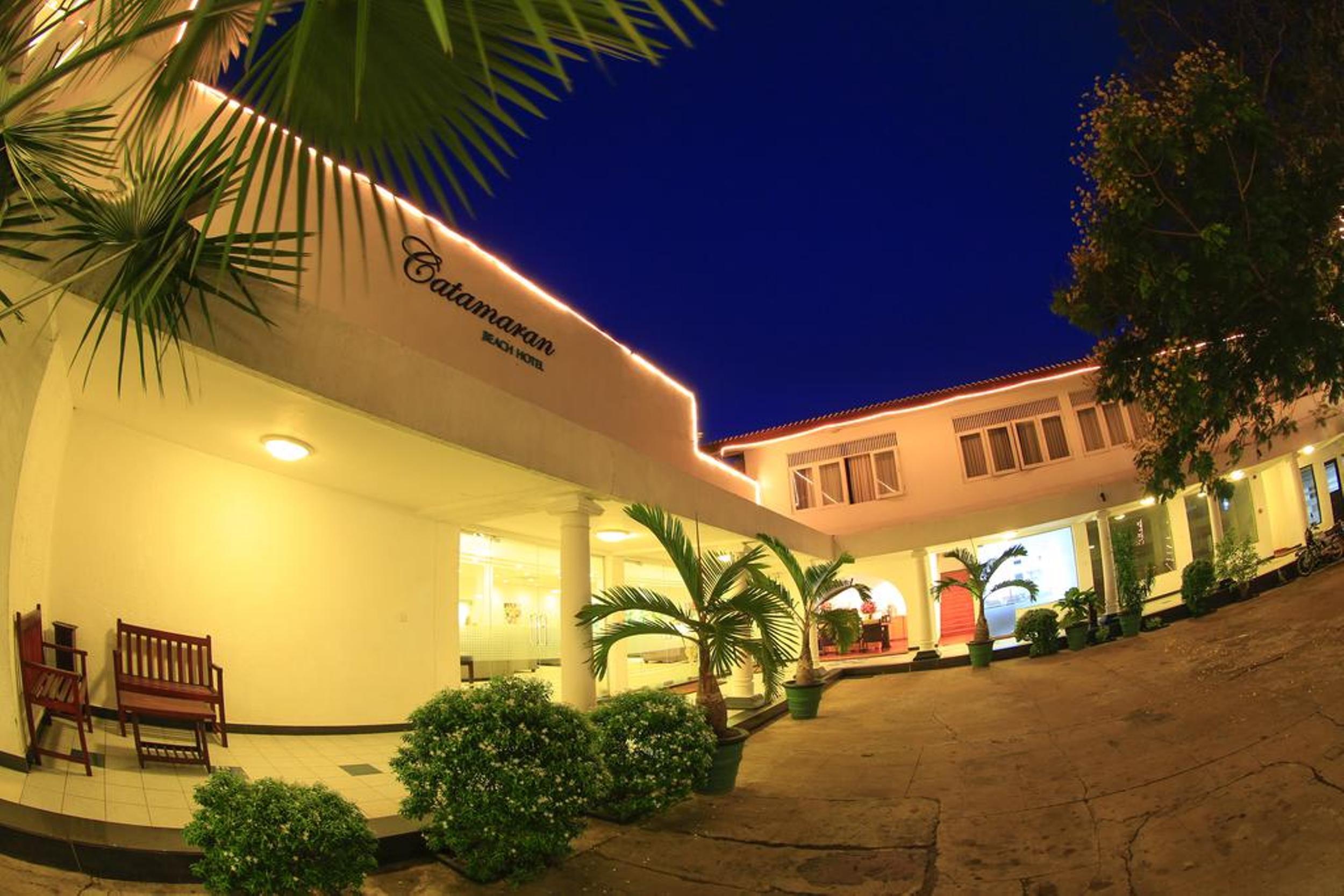 Catamaran Beach Hotel Negombo Exterior foto